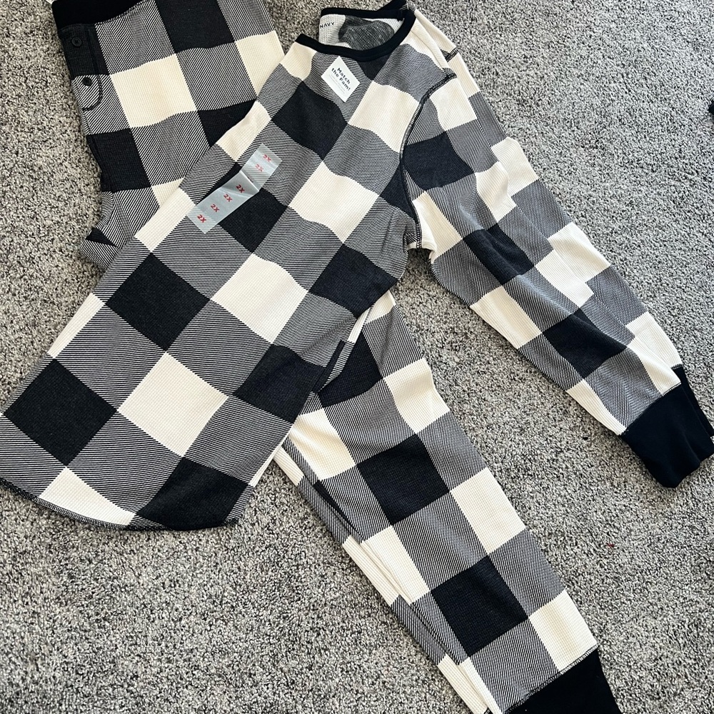 Buffalo Plaid Thermal Pajamas NWT - Picture 4 of 5